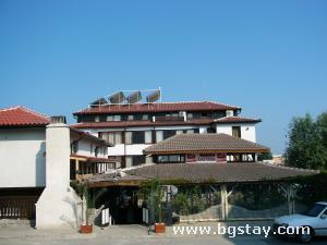 Laguna Hotel 2*